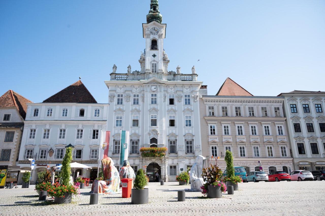 Appartement Cozy Mitte, Ruhig, Parkplatz, Terasse, 2 Schlafzimmer, Wlan *