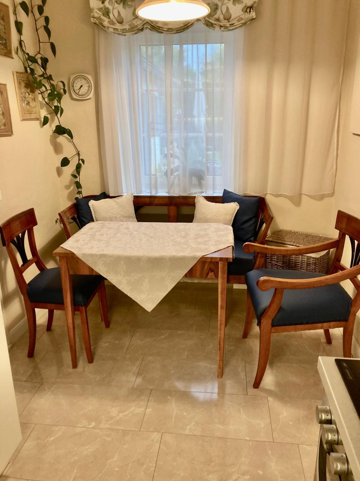 Appartement Cozy Mitte, Ruhig, Parkplatz, Terasse, 2 Schlafzimmer, Wlan Steyr